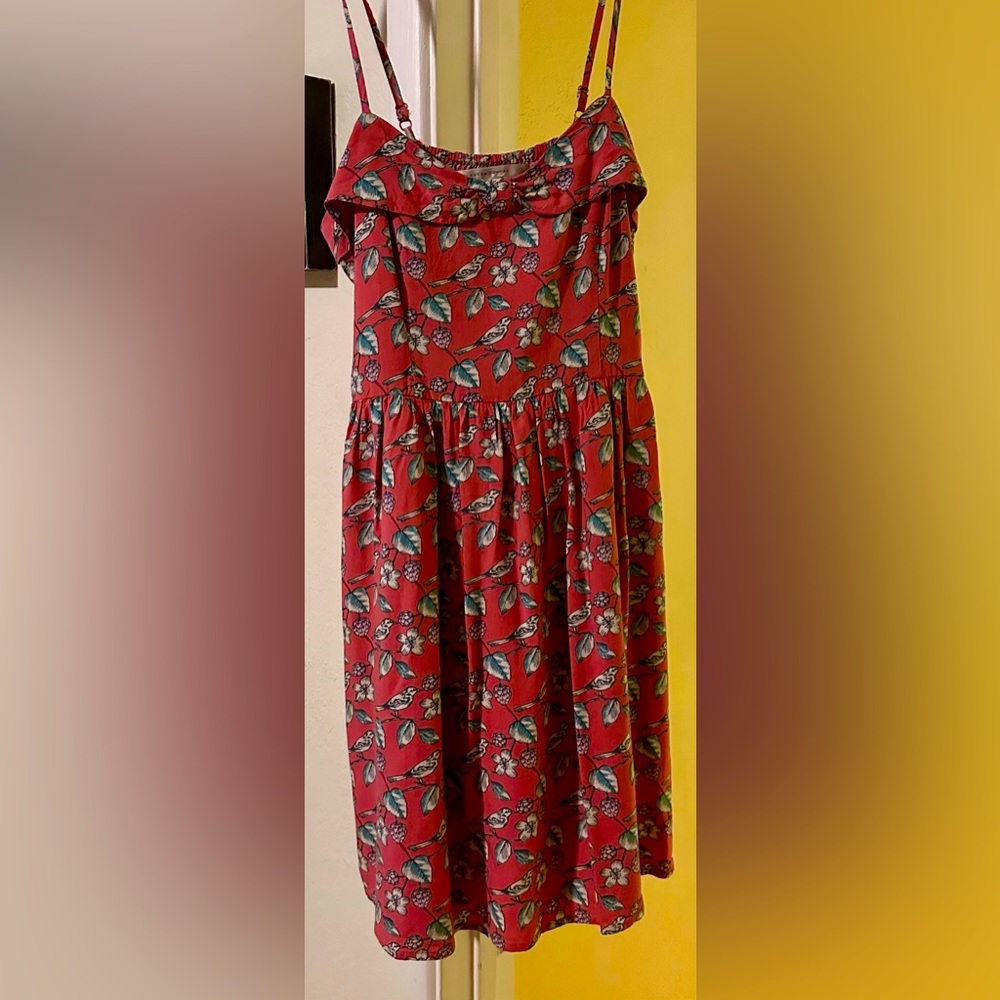 Lauren Conrad Coral, Pink, Blue & White With Birds & Flowers Sz 6 Bow Neckline